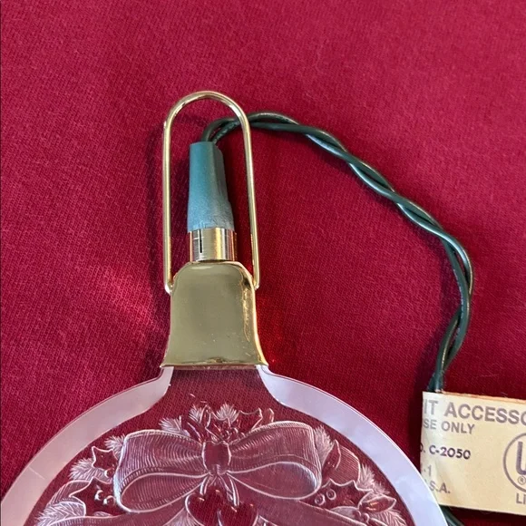 Hallmark Vintage Christmas Set of 5 Lighted Ornaments - Picture 10 of 13